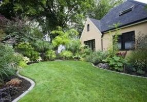 libertyville landscaping